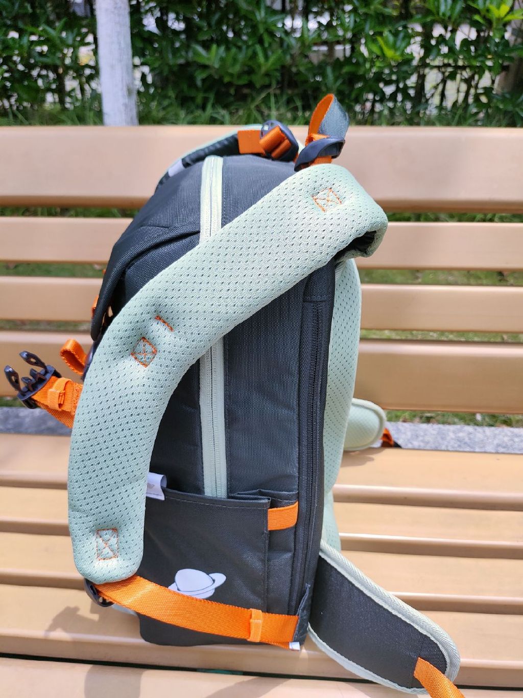 开学季书包推荐小学生轻便款,适合初中生背的书包推荐百搭