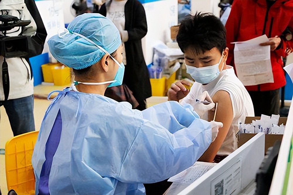 北京生物和科兴新冠疫苗注射图片,新冠疫苗北京科兴疫苗是啥