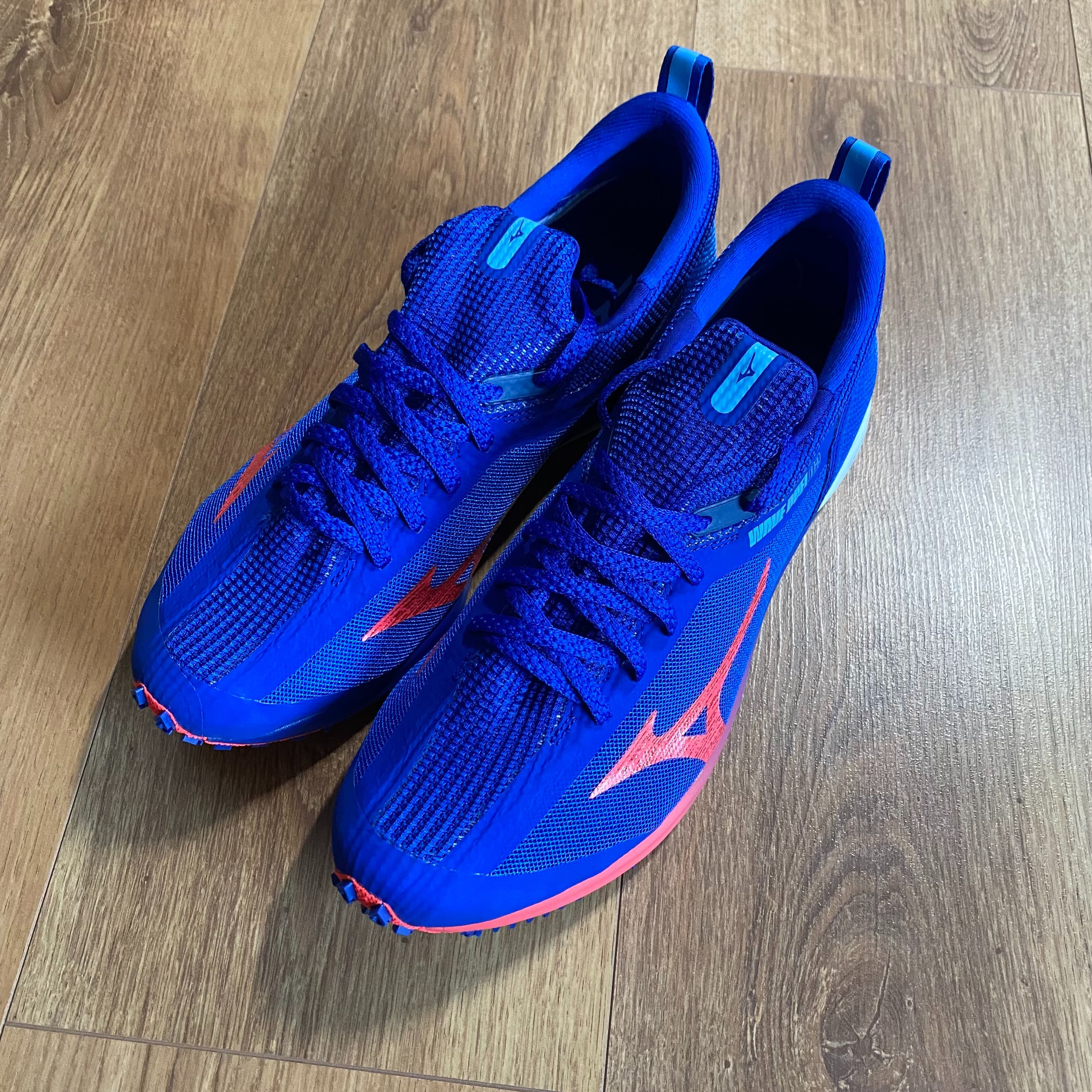 可能是我买的最后一双薄底跑鞋，Mizunowaveduel2