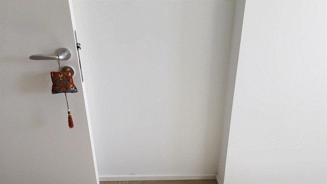 斜坡造型吊顶,斜坡屋顶木板吊顶