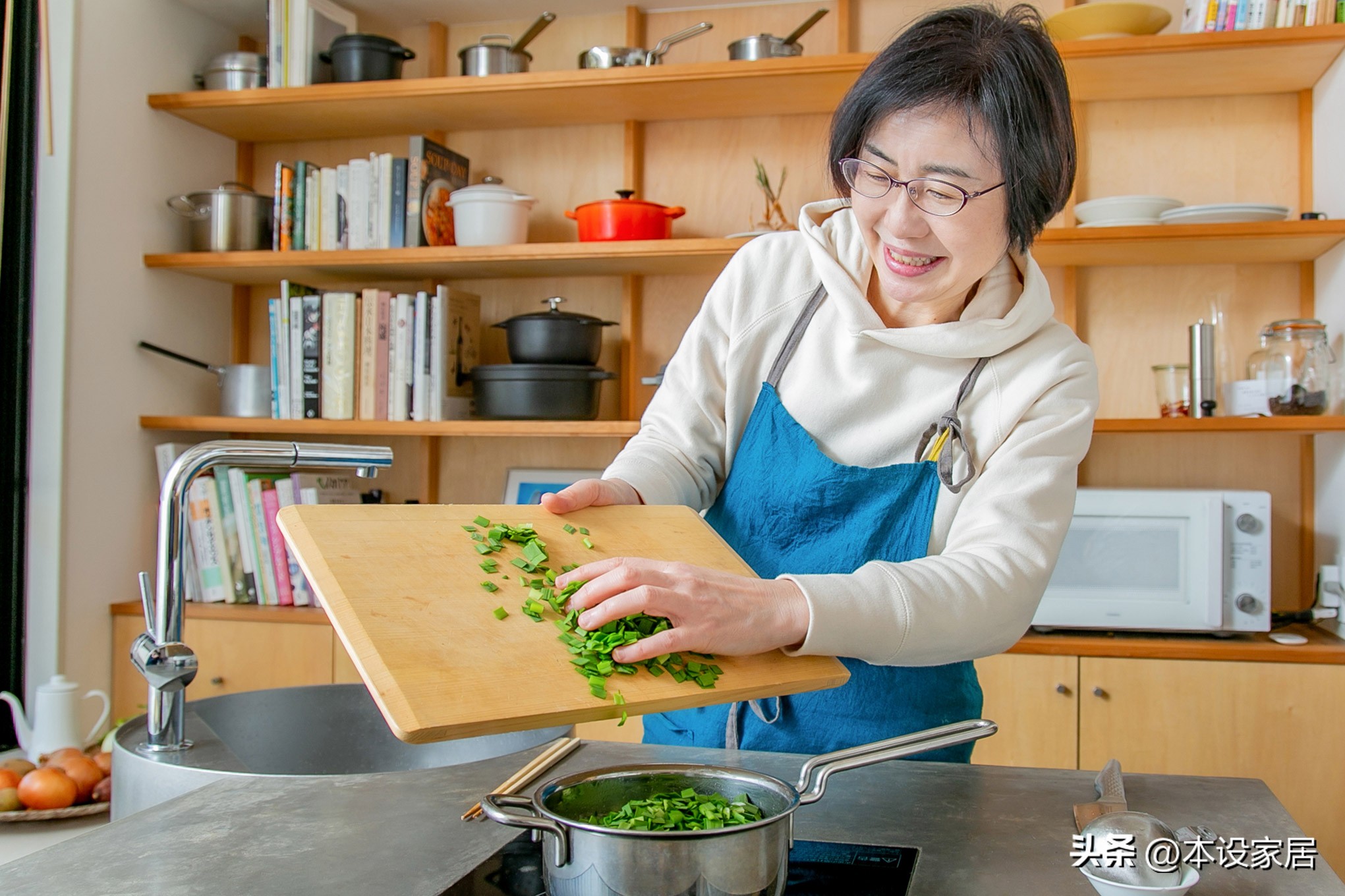 退休阿姨独居生活,60岁退休阿姨晒出独居生活照