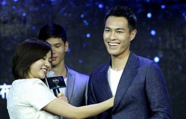 靠肩撒娇、摸脸掐腰、强吻壁咚，没分寸感的女明星算不算耍流氓？