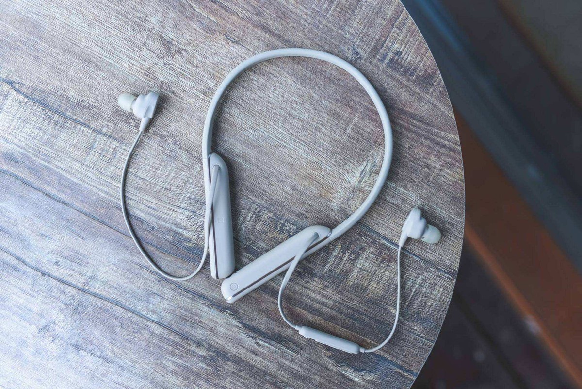 索尼头戴式耳机wi-1000xm2,真无线耳机