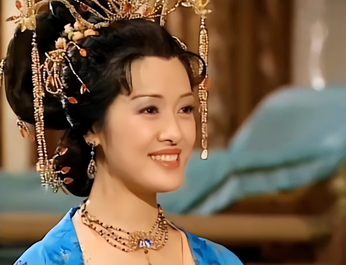 向海岚版杨贵妃照片,杨贵妃剧照向海岚版