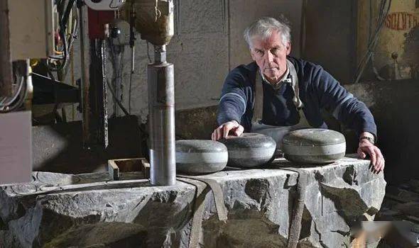 中国冬奥会冰壶多少钱,冬奥会冰壶现在值多少钱