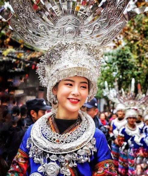 五十六个民族服饰大集锦,费青儿五十六个民族服饰合集