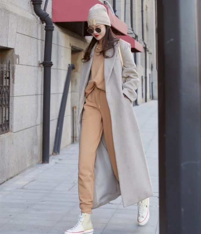 大衣卫衣叠穿怎么搭配好看,大衣卫衣叠穿搭配