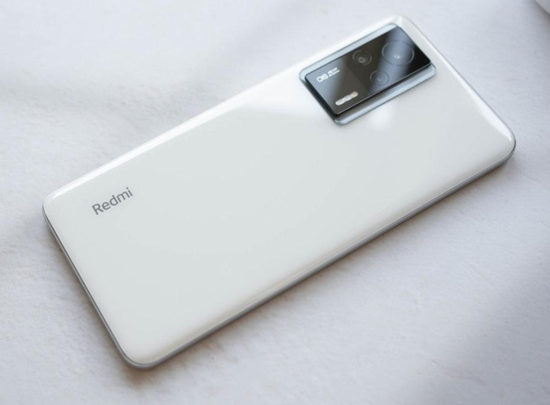 oppo跟vivo哪款手机性价比更高,oppo和vivo手机哪个手机性价比高