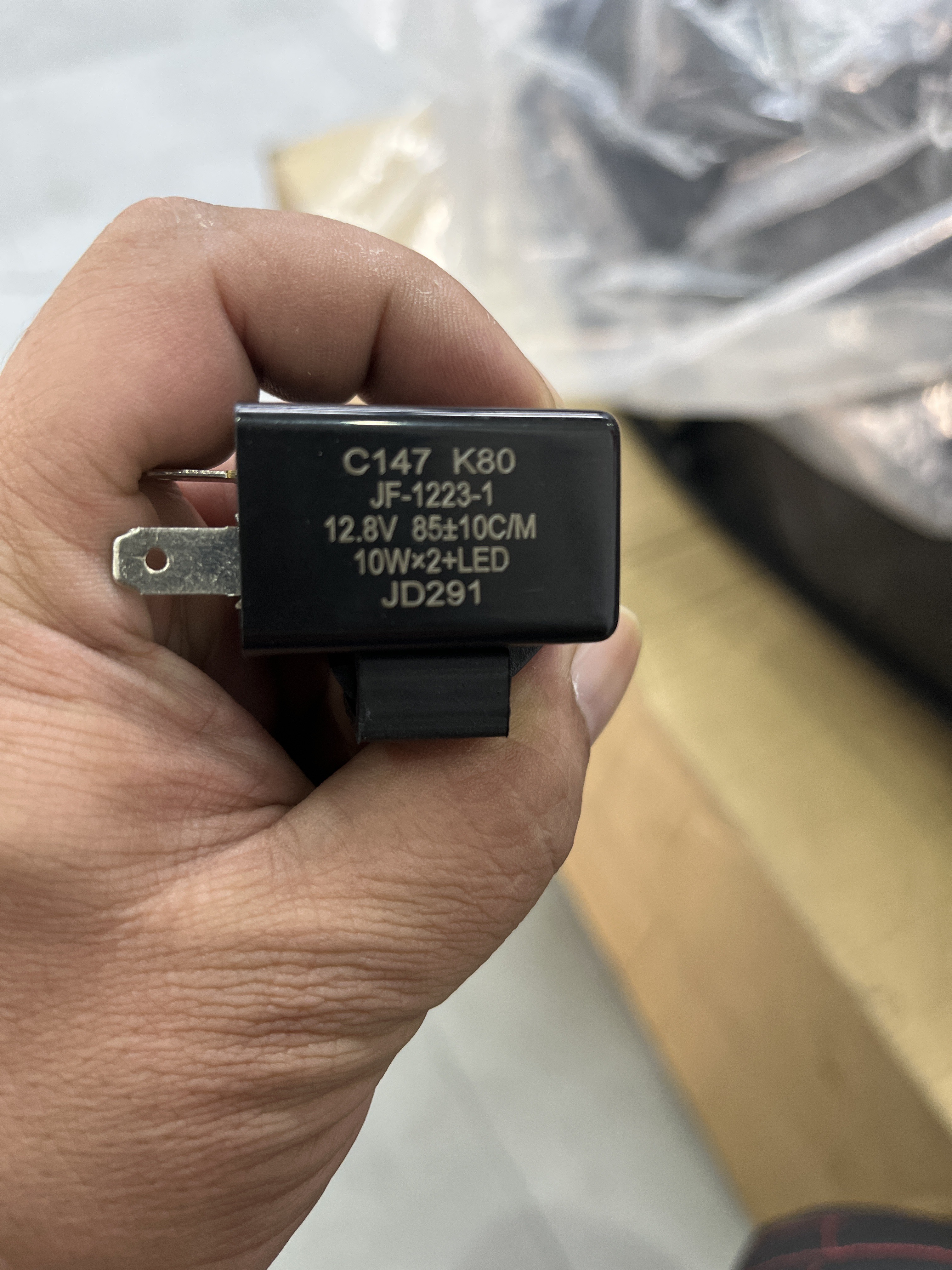 lead125拆转向灯,lead125改装双闪开关