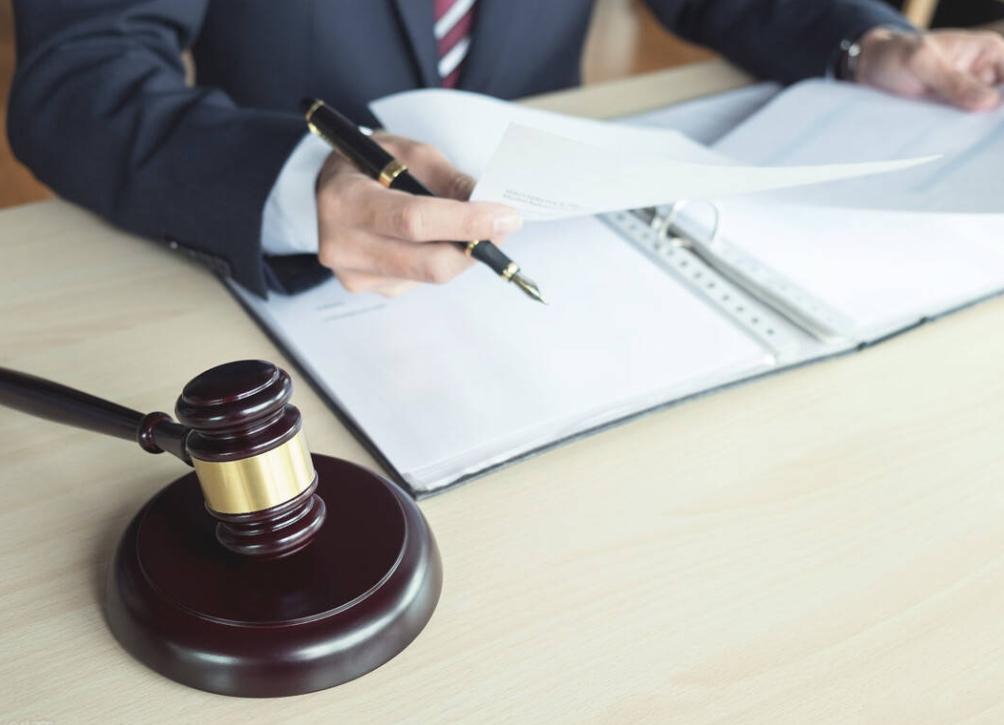 死缓犯狱中离世家属索赔700万,死刑犯执行前意外去世家属索赔