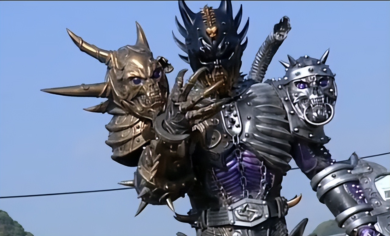 假面骑士剑第一次变成终极形态,假面骑士剑崎形态