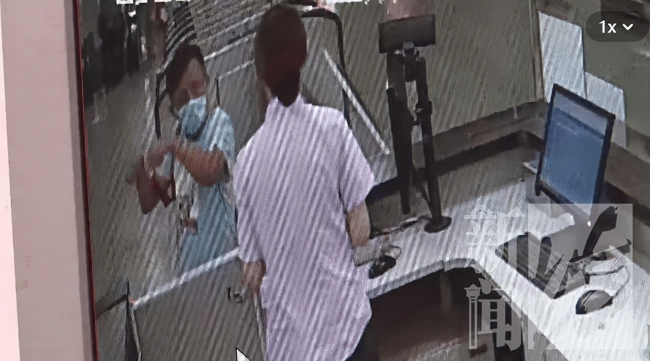 男子花万元购买手表,男子花了7万块买名表