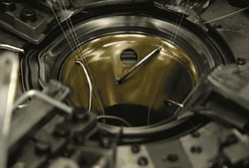 *袜丝**为什么没有缝?连裤*袜丝**又是怎么把两只*袜丝**拼接到一起的?