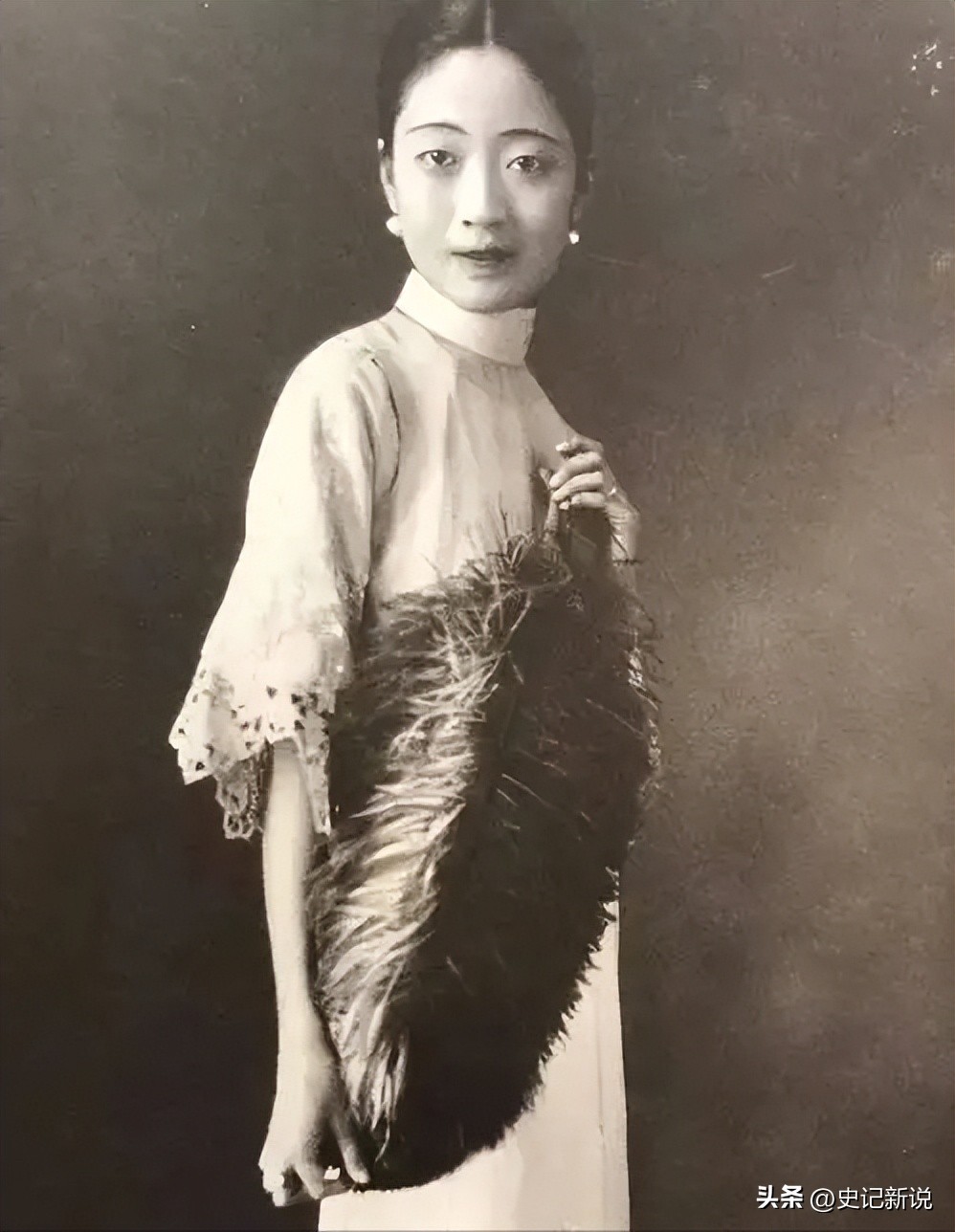 婉容与2名侍卫的婚姻,婉容和侍卫生孩子