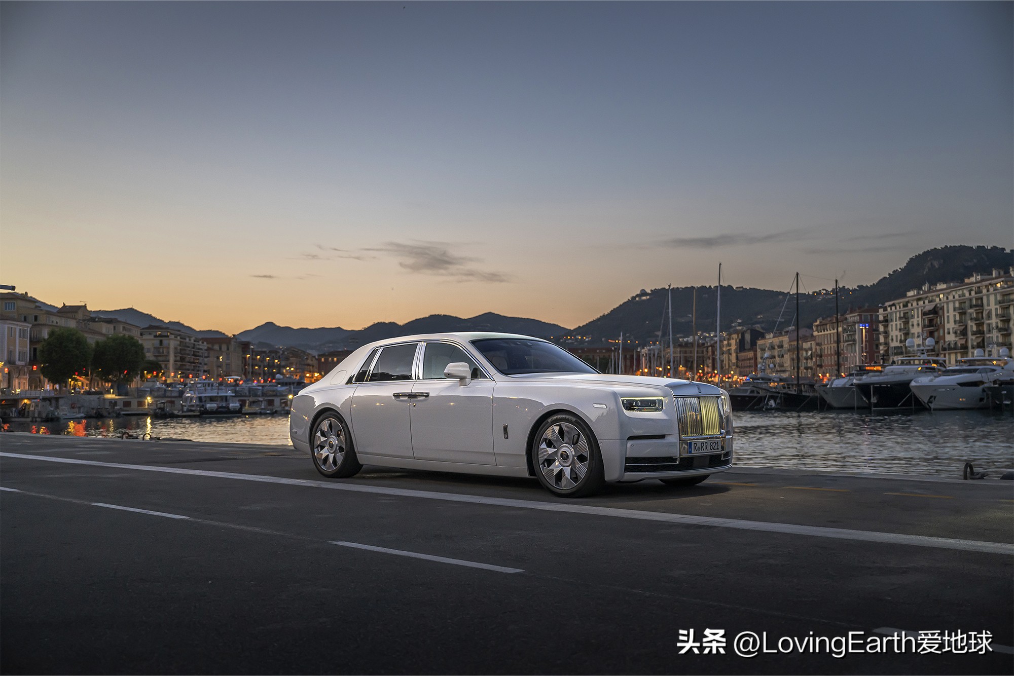 劳斯莱斯对车镜子干杯视频,劳斯莱斯幻影让世界充满爱