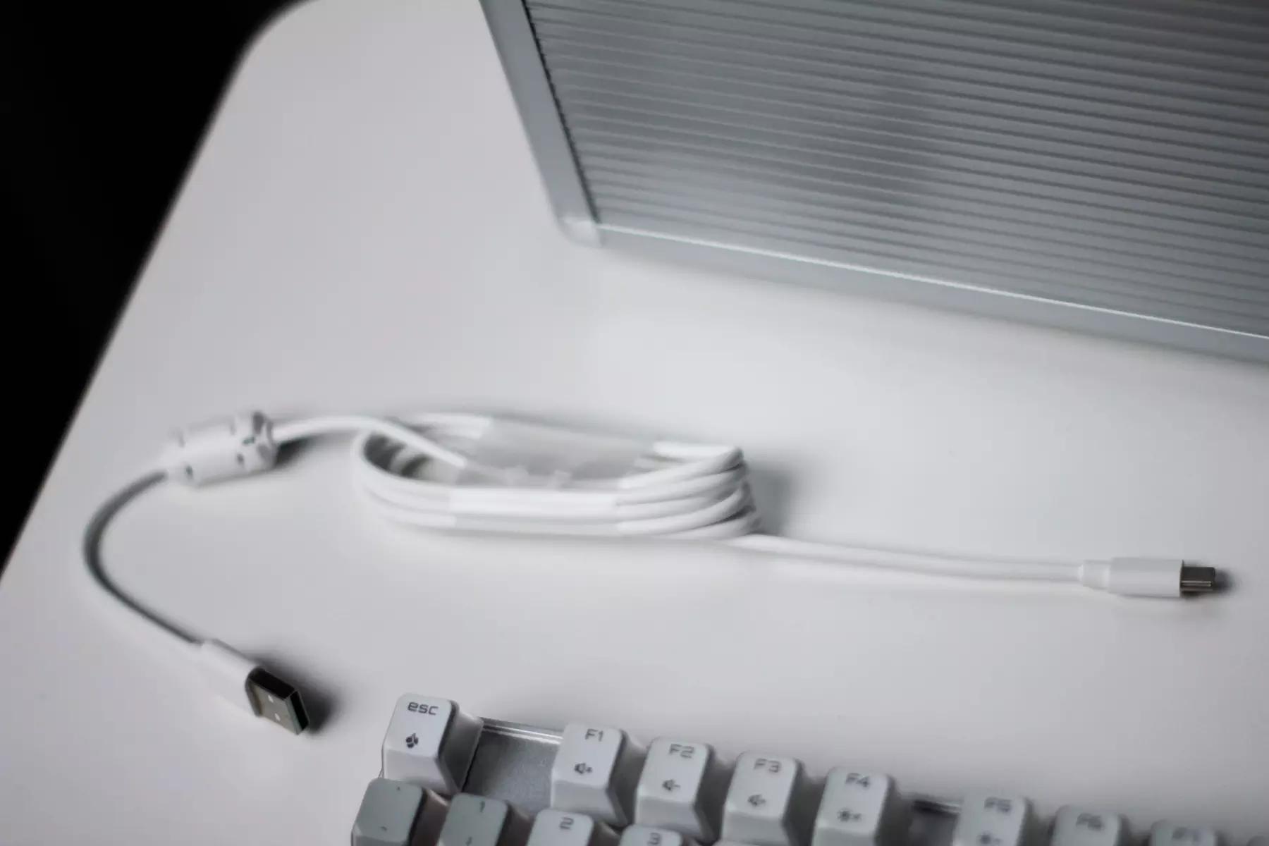 樱桃cherry机械键盘推荐,cherry樱桃mx8.0有线机械键盘测评