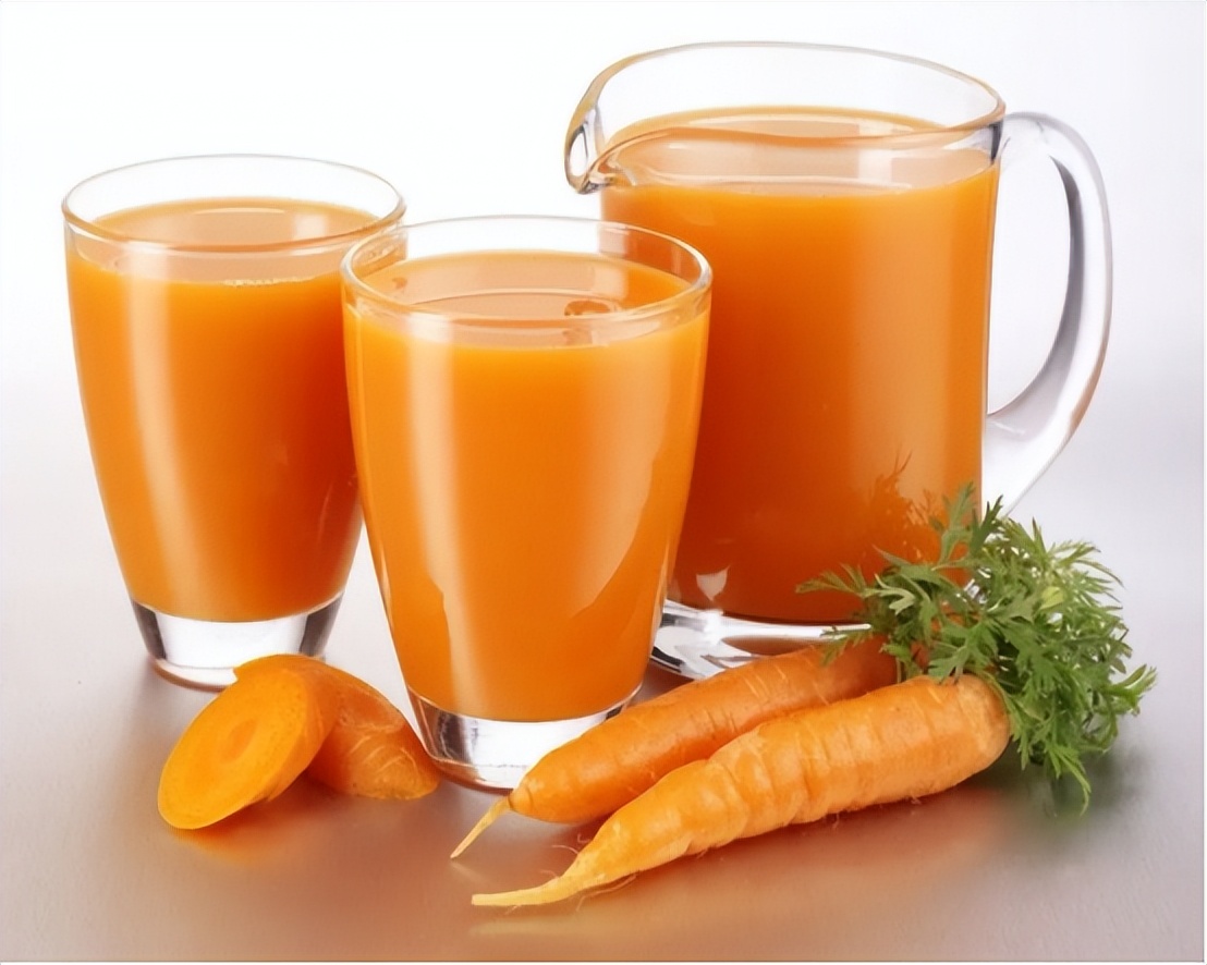 排尿很黄、异味很大？身体向你暗示的这5件事，可能与疾病有关