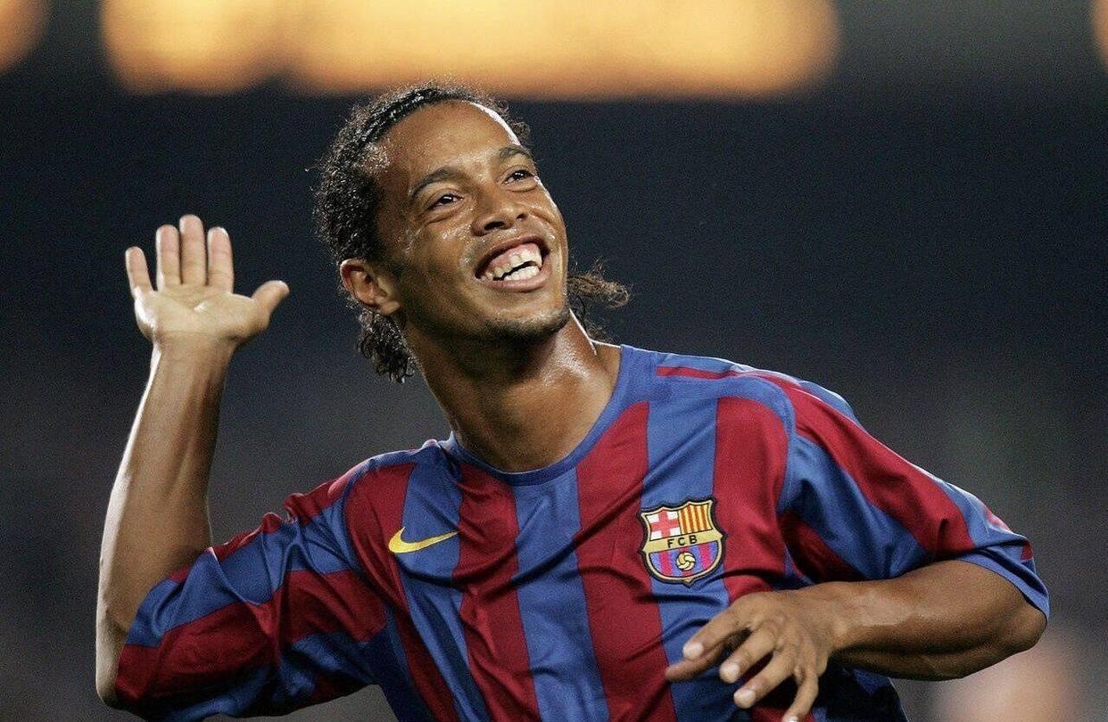 内马尔苏亚雷斯梅西位置,内马尔入选最佳阵容