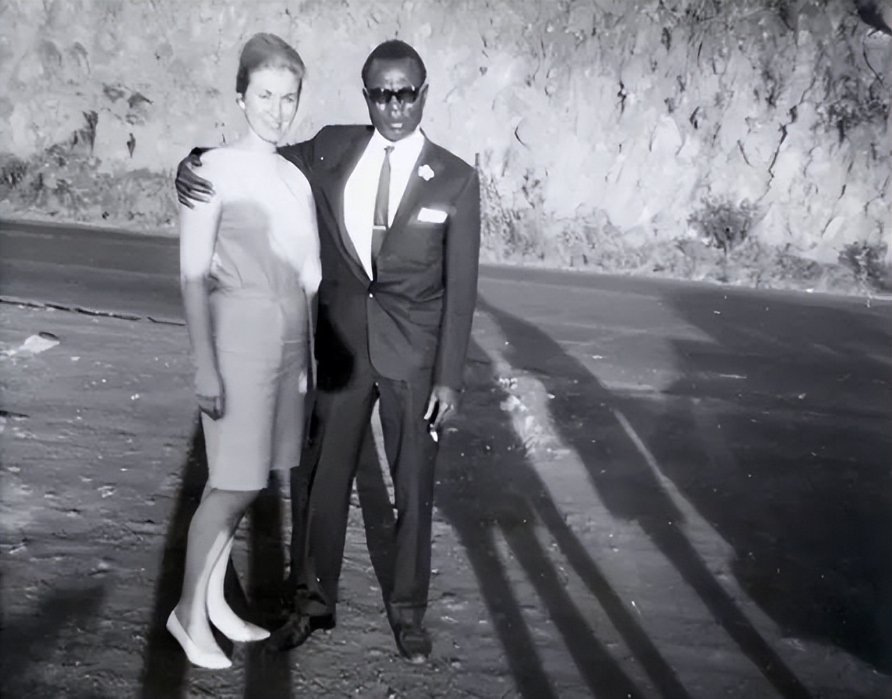 奥巴马爸爸有几个孩子,奥巴马父亲才华横溢