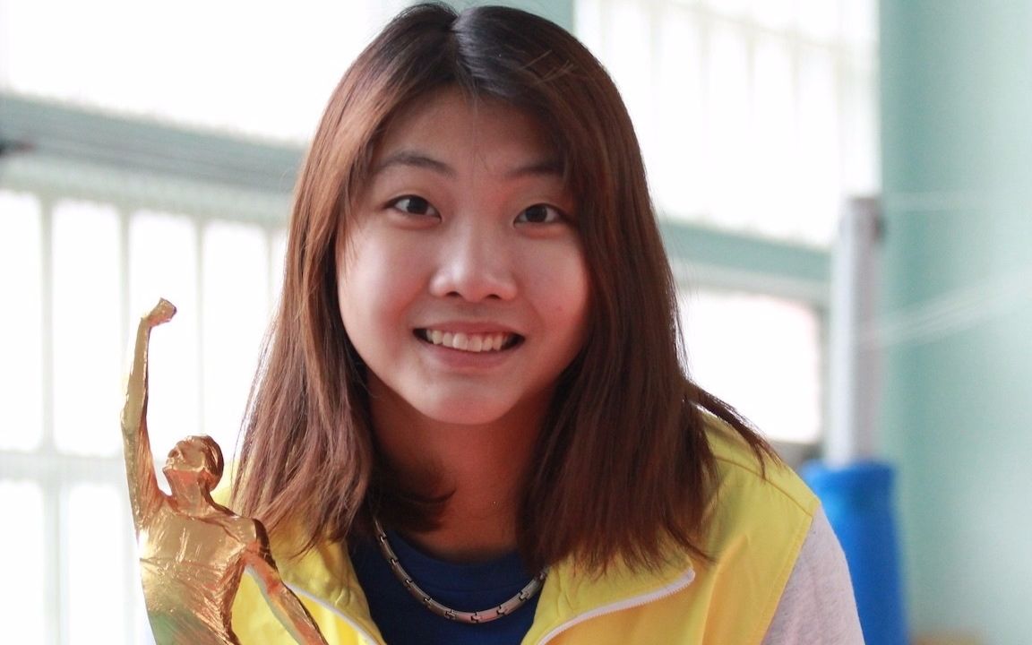 女排对阵荷兰王梦洁救球,中国女排3比0阿根廷女排王梦洁