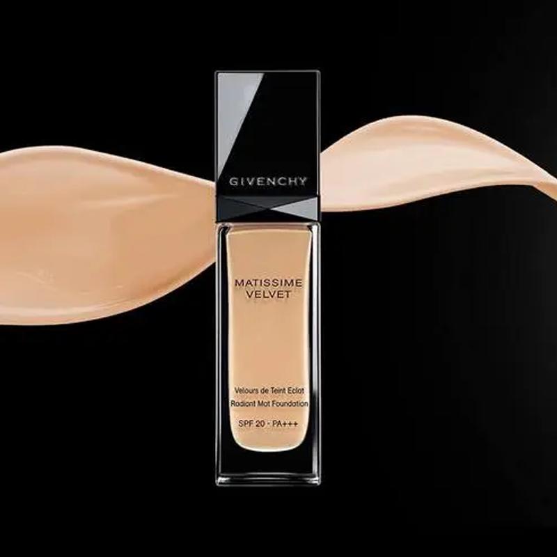 秋冬干皮粉底液化妆师推荐,夏天混干皮粉底超级持妆推荐