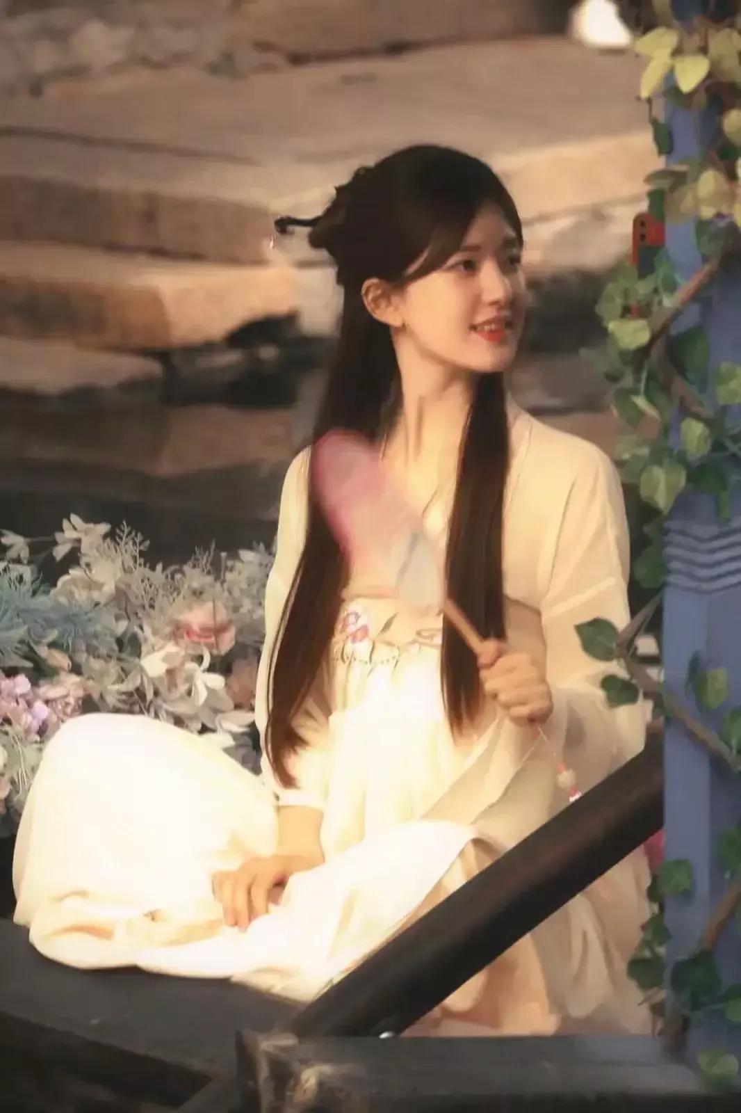 卧龙生飞花逐月小说全集,卧龙生武侠小说惊鸿一剑震江湖