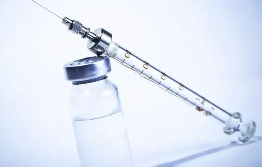 河北“土皇帝”李真：强迫4个空姐轮流伺候，仅7年敛财超2000万