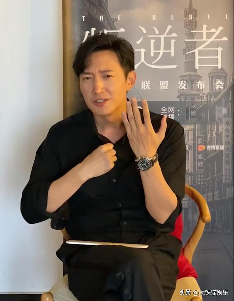 穿“黑衬衫”好看的男明星，只服这7位，个个长身玉立，贵气逼人