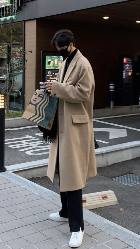 男士黑色大衣配灰色西裤,黑色开叉西裤冬天搭配大衣