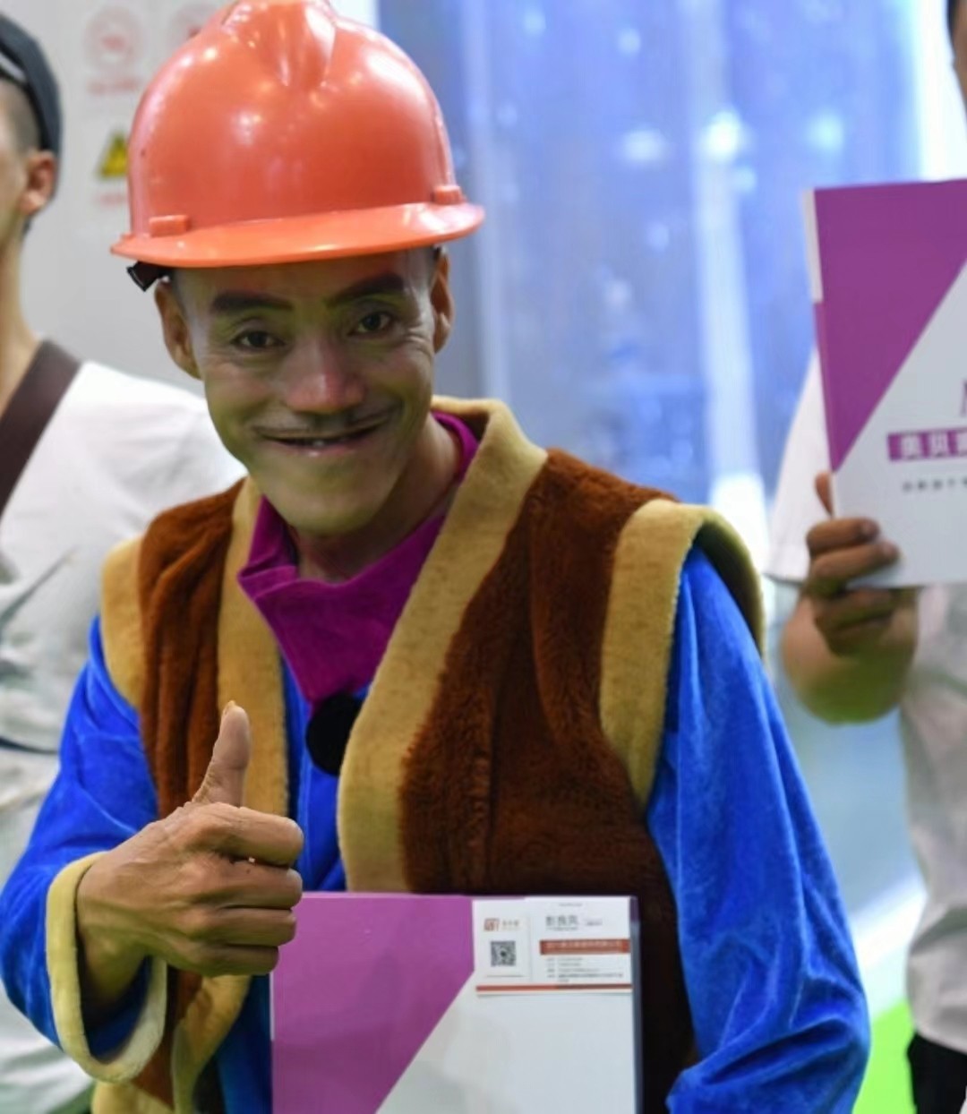 安徽48岁光棍长得酷似普京,单身20年的农村小伙被白富美看上