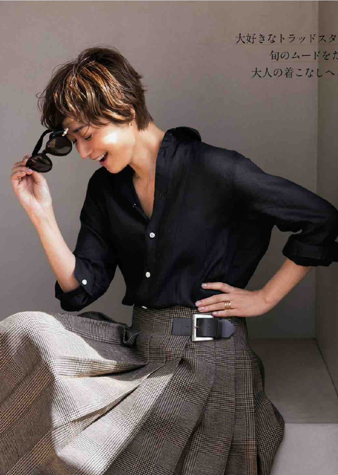 亚麻宽大白衬衫怎么搭配,早秋必备衬衫