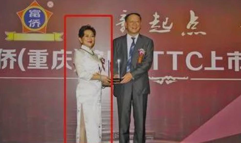 年产值500多亿，24万人从业，重庆人为啥这么爱“洗脚”？