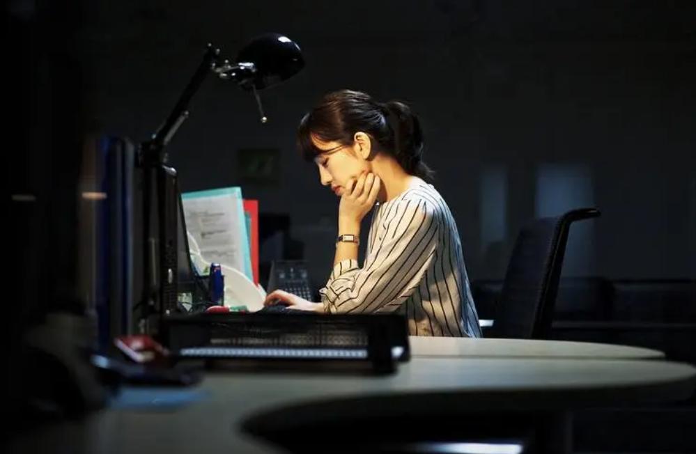 “月薪12000起，大专学历即可”，新型就业*局骗**，欠款比工资先到