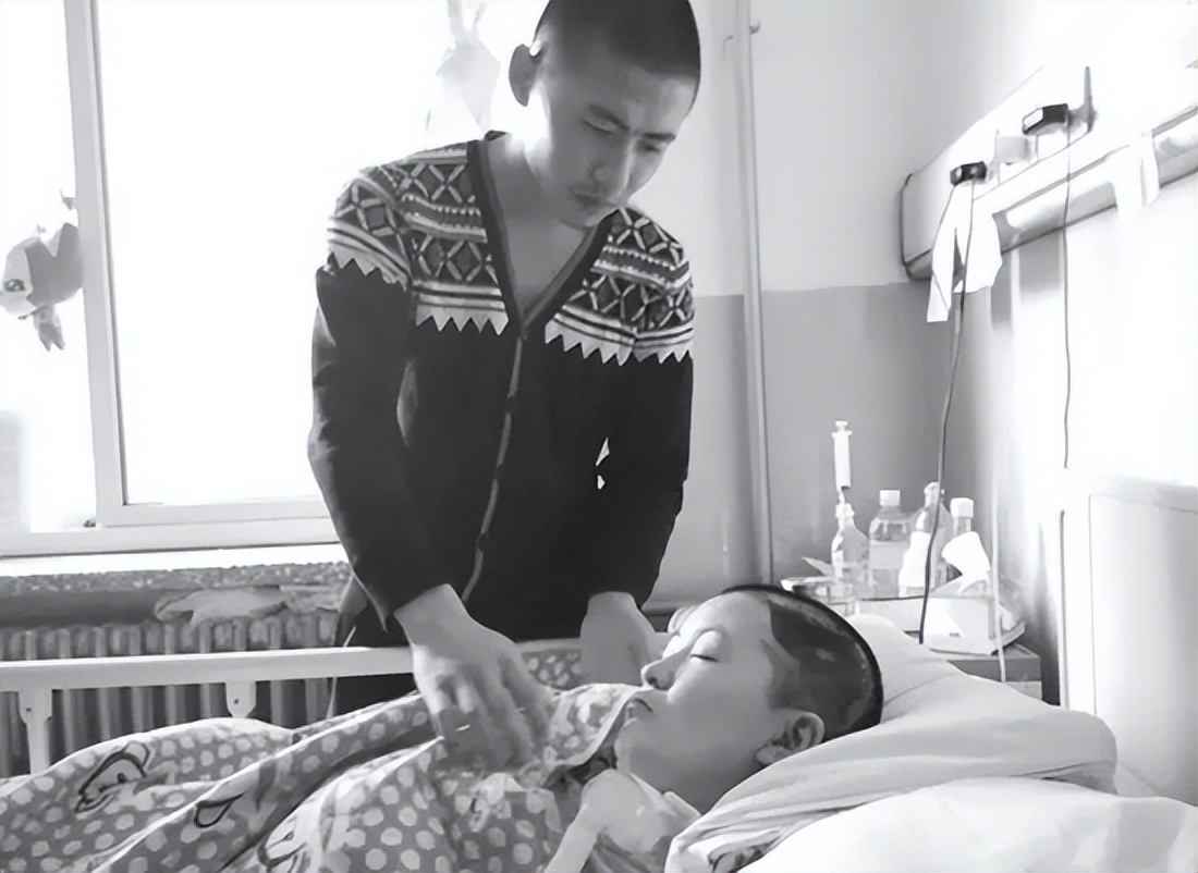 男子负债20万悉心照料植物人妻子，没想到妻子醒后却“恩将仇报”