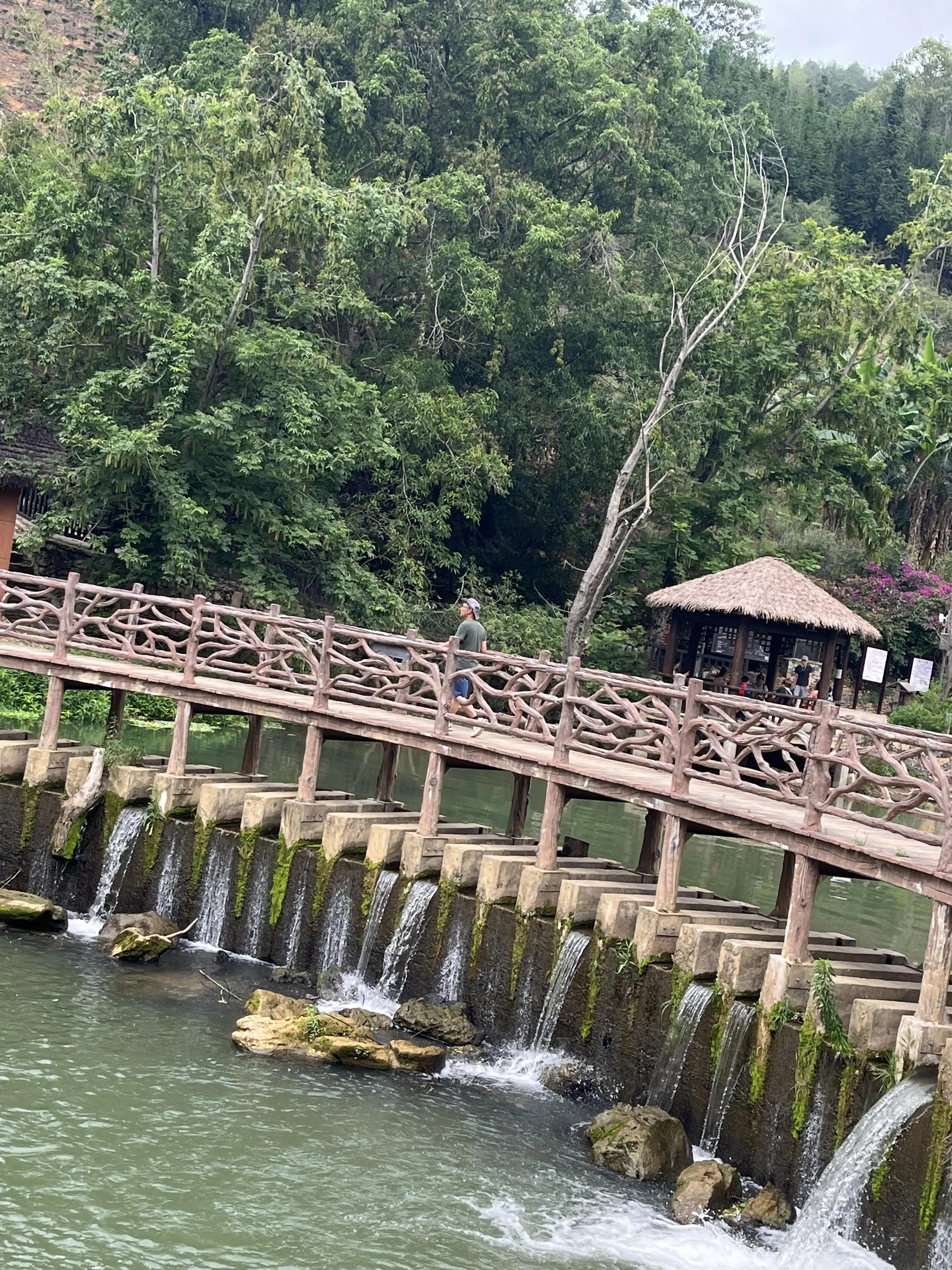 云南十天旅游,云南坝美旅游攻略