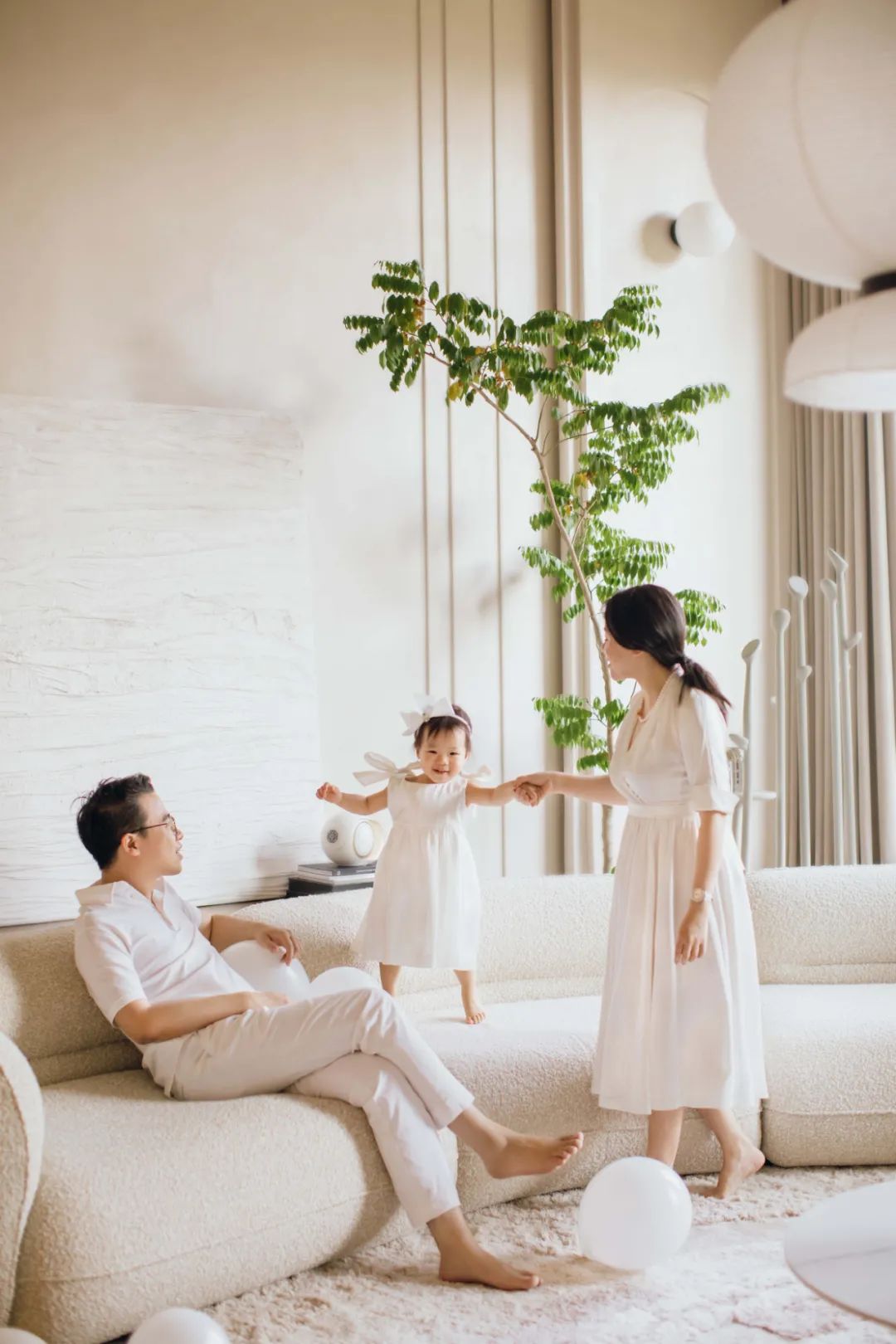 孟晚舟紫色连衣裙,孟晚舟蓝色连衣裙