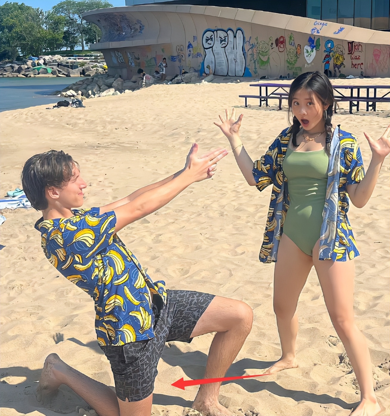 黄磊的女儿穿情侣装,黄磊女儿出国留学