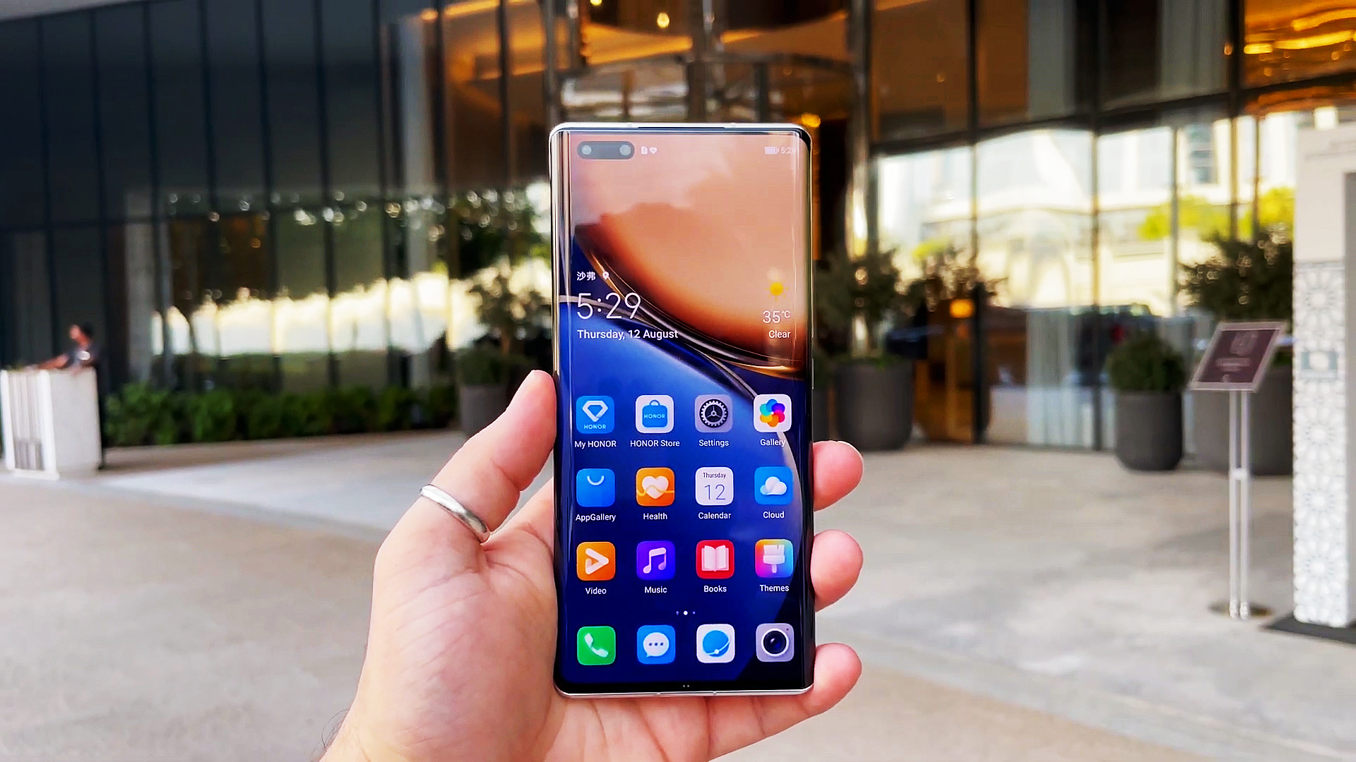 荣耀8gb+256gb价格,荣耀手机官网降价最新消息