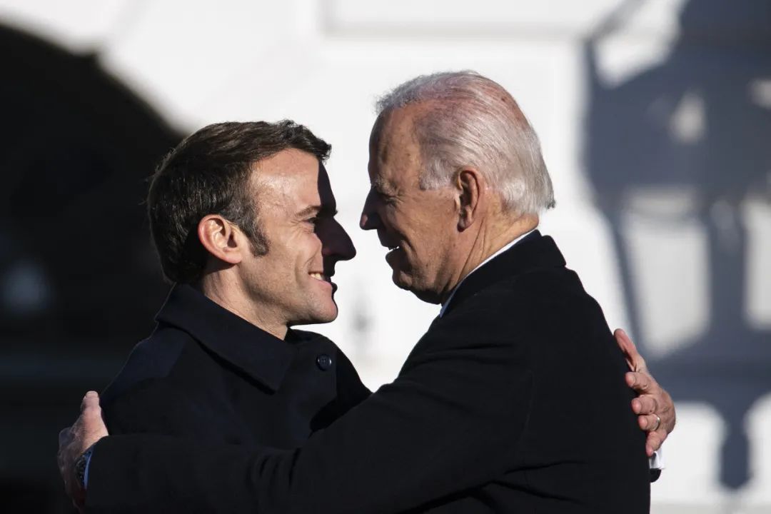 马克龙访美拜登松口和谈,马克龙访中国后韩国评论