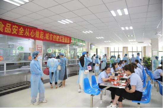 合肥南门小学家长开放日,家校共遇花开家长会