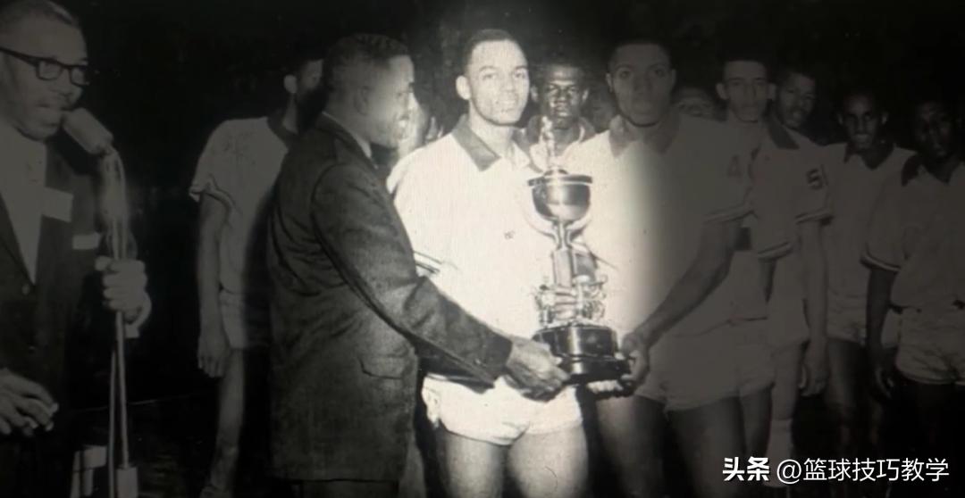 nba瑁佸垽浼戝焹鏂囨柉,浼戝焹鏂囨柉