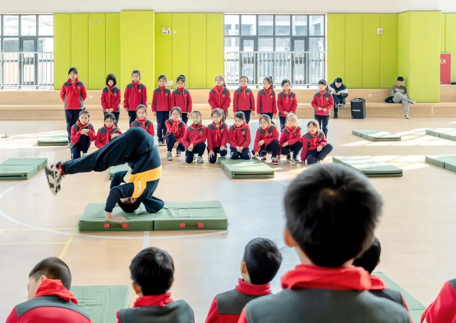 躬身精准研课堂，深耕笃行促成长｜新川外国语小学部教师示范课