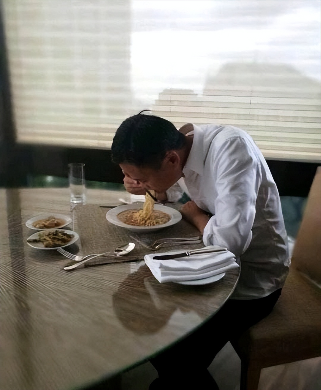 盘点不同年代的方便面,80年代都有什么牌子方便面