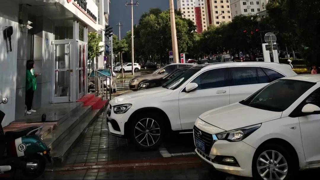 两年前的华为mate10还值得买吗,华为mate10在23年还值得买吗