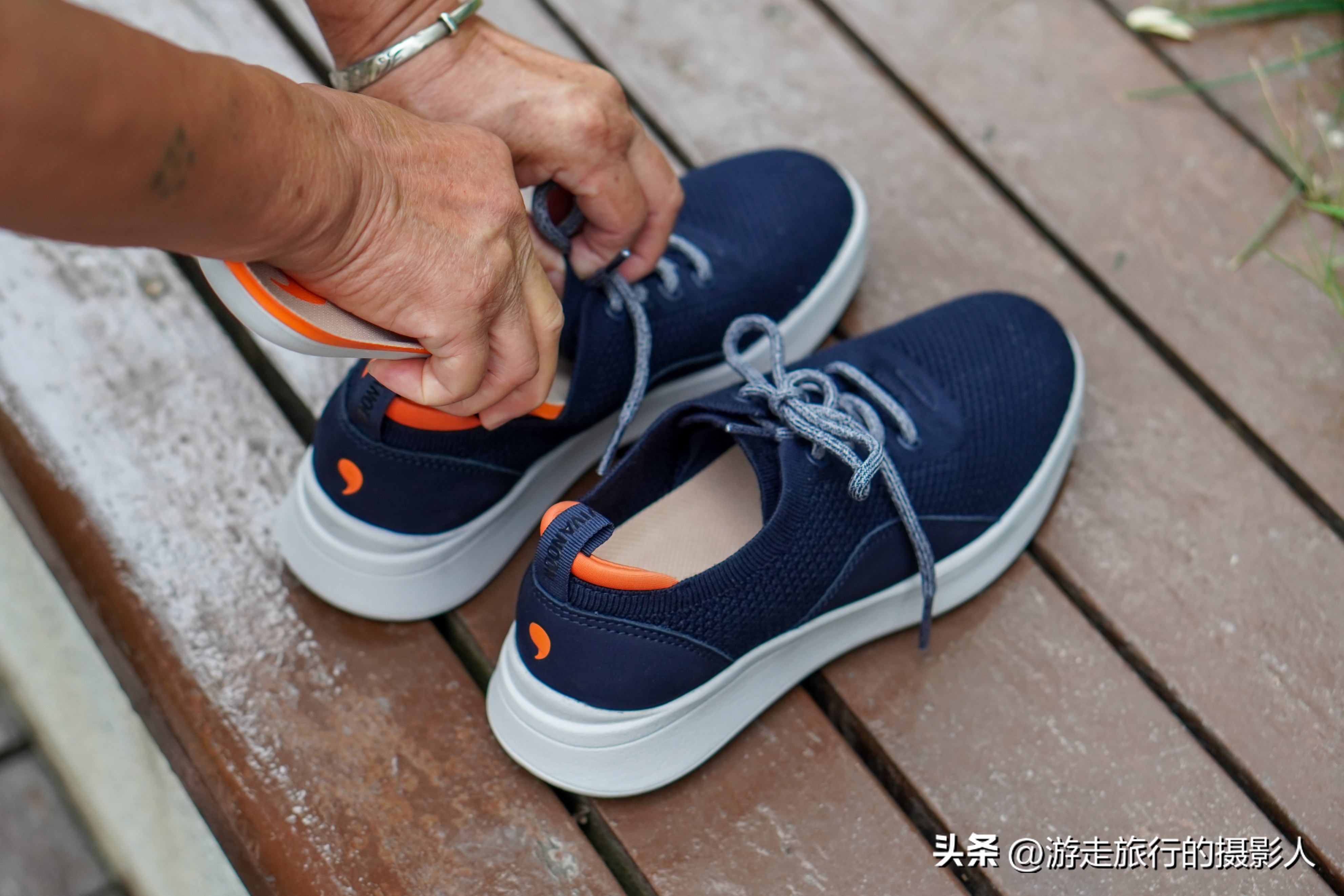 给父母亲买一双什么样的鞋子,给父母适合买什么鞋子