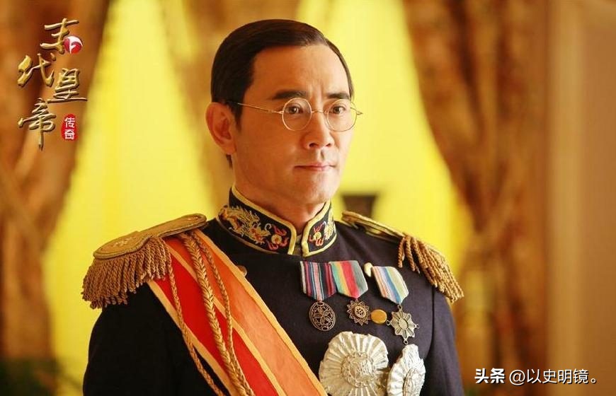 爱新觉罗溥仪皇帝的一生完整版,历史上的皇帝溥仪