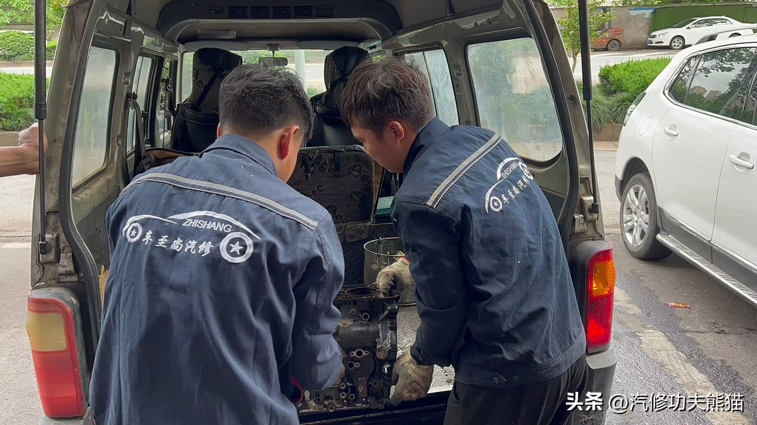 奥迪q3烧机油三保费用,奥迪q3烧机油大修苏州