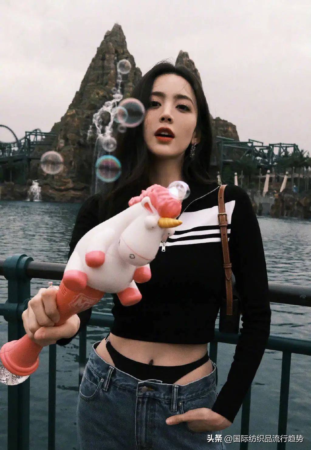 娜扎束脚哈伦裤,娜扎单眼皮连体裤