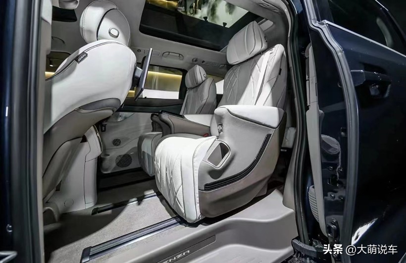 家庭用车建议开MPV，不妨考虑这三款车，省油耐用，价格还不贵