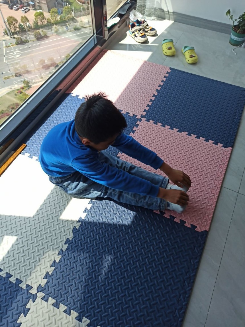 “一网”情深正耕耘爱心架起云课堂